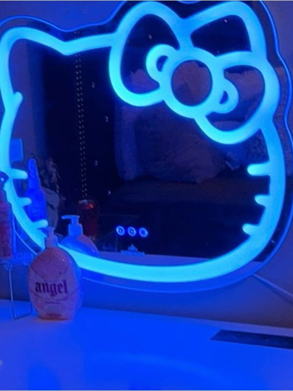 Hello Kitty LED RBG Impressions Vanity Mirror